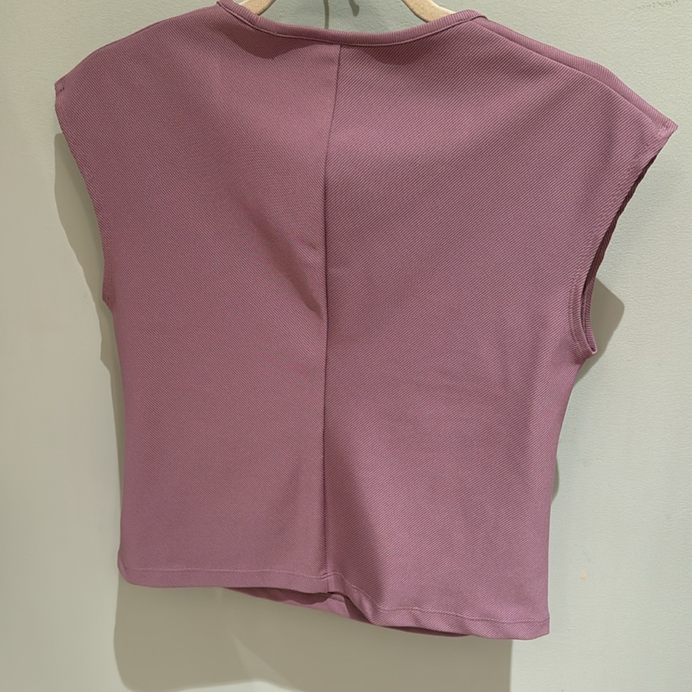Athleta mauve sleeveless top EUC - Picture 4 of 4